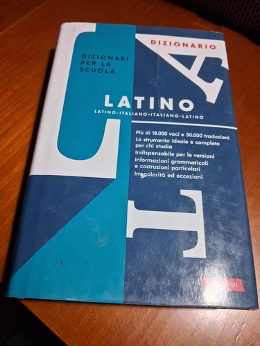 Dizionario latino italiano - ,